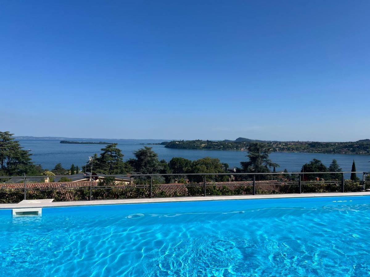 Feli Holiday Home - Panoramic Pool Lake View In Гардоне Ривьера Экстерьер фото